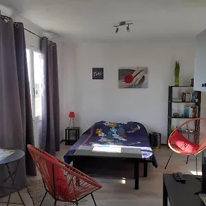 toulon-est-grand-studio-35m2.fr-provencehotel.com/